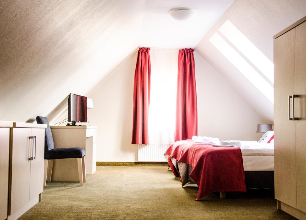 Karczma Czarna Gora - Czarna Gora Resort Stronie Śląskie Buitenkant foto
